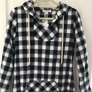 NWT Plaid pullover
